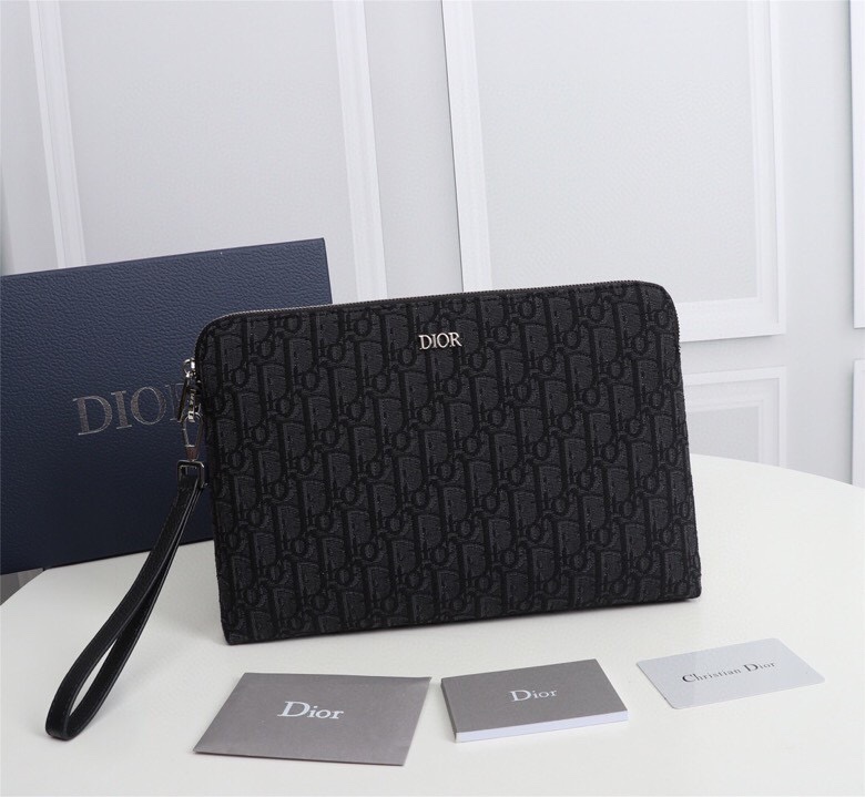 Christian Dior Clutch Bags